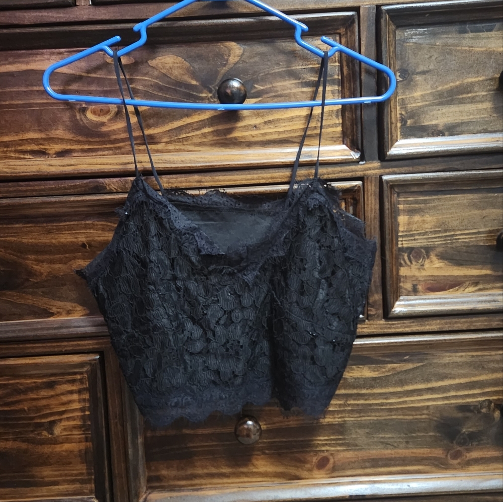Lace cropped tanktop